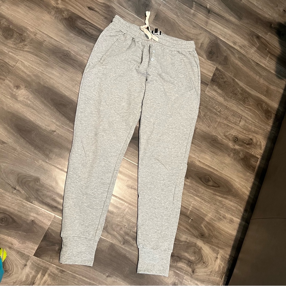 Women’s L Ampersand Ave Joggers